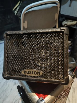 Altavoz Kustom KPC4P Amplificado 50W