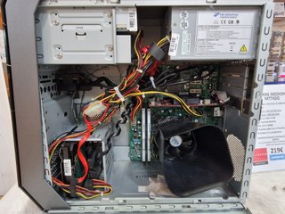 Torre Medion MT742G Intel Core i7 SSD 256GB