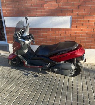 Yamaha Xmax 125