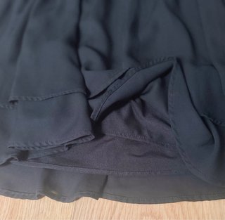 Vestido corto negro cuello encaje. Talla L. Zara.