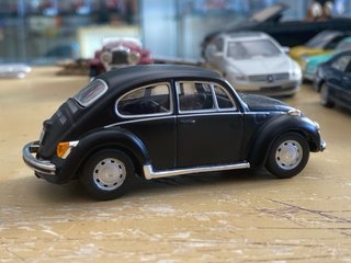VW Maggiolino Scala 1:43 no box