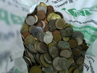 Lote 2kg Monedas mundiales variadas