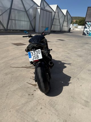 Kawasaki Z800E Negra Naked