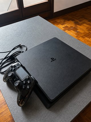 PS4 Slim 1TB Negra