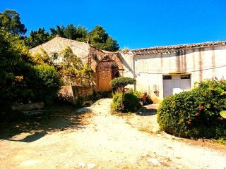 2 casette rustiche vista mare Sicilia