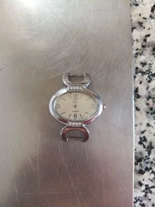 Reloj de mujer plateado