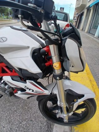Benelli BN125 - Buen estado
