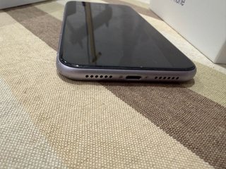 iPhone 11 64GB Viola Batteria 71%