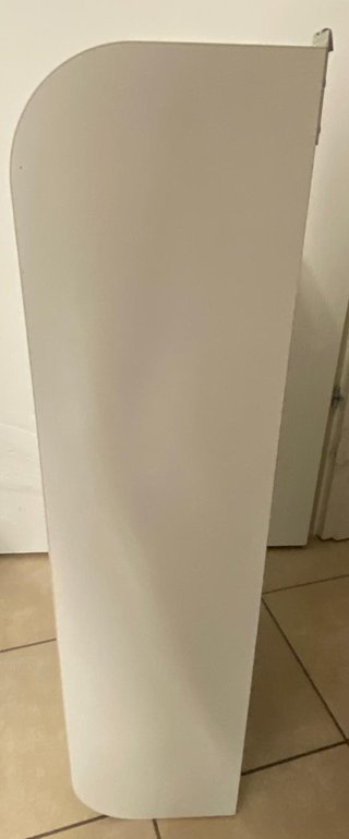 Mobiletto con serranda bianco e azzurro