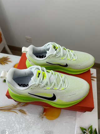 Zapatillas Nike Vomero 18