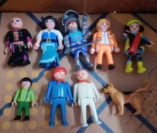 Lote Playmobil Figuras y Perro