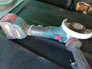 Bosch Radial y Taladro Percutor a Batería
