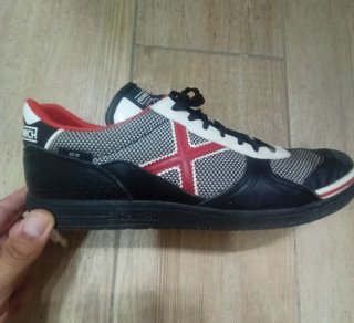 Zapatillas Munich G3 Negras y Rojas