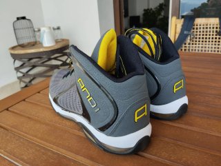 Zapatillas Baloncesto AND1 Talla 47 Gris/Amarillo