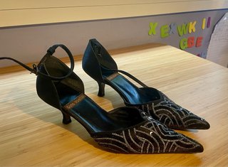 Lote 4 pares zapatos de salón