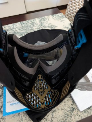 Máscara Dye i5 Invision paintball/airsoft