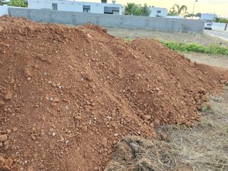 Tierra de excavación para campo