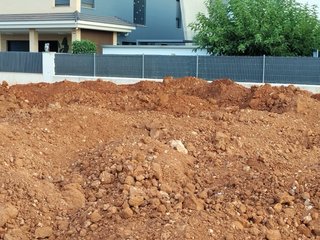 Tierra de excavación para campo