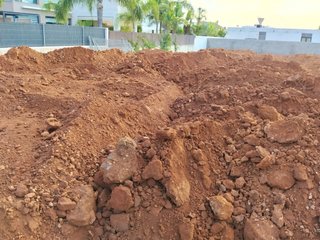 Tierra de excavación para campo