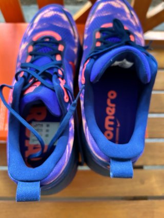 Nike Vomero 18 Talla 43 Nuevas