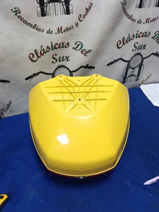 Baúl Cofre Moto Piaggio Amarillo