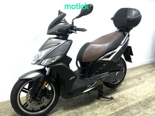 KYMCO AGILITY CITY 125 (TOP CASE)