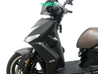 KYMCO AGILITY CITY 125 (TOP CASE)