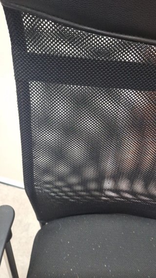 Silla de oficina negra