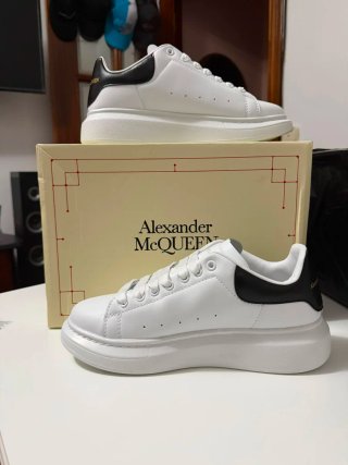 Alexander  Zapatillas Blancas y Negras