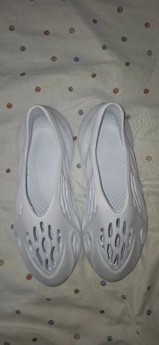 Yeezy Foam Runner Blancas