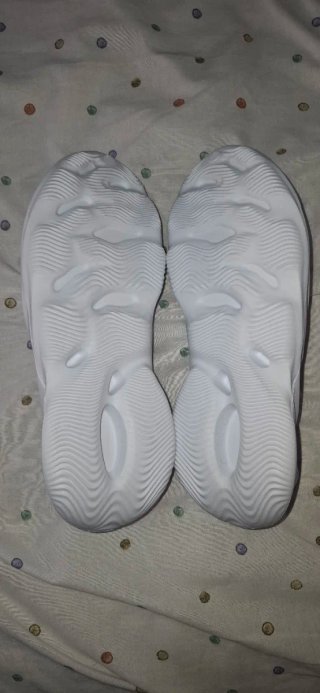 Yeezy Foam Runner Blancas