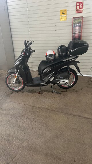 Honda SH 125i 2021 Negra