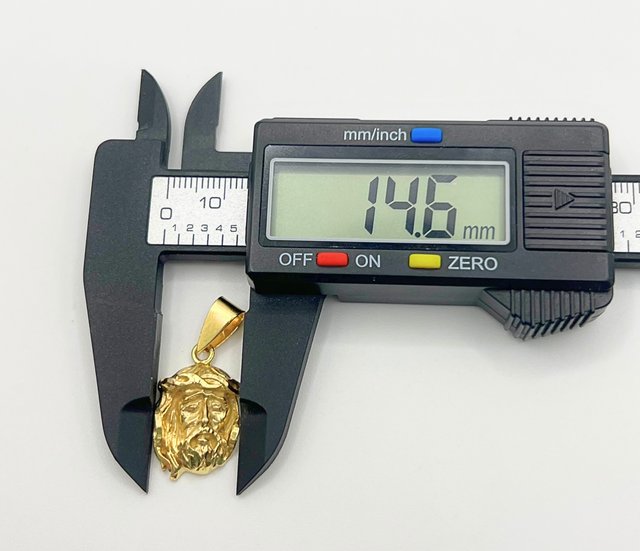 Colgante Oro 18k Jesús 6.50 gr