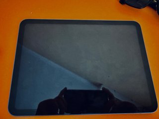 iPad 10ª Gen Azul 64 gigas, siempre en funda