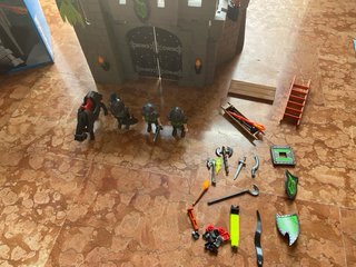 Playmobil 6002 Castello dei Cavalieri incompleto