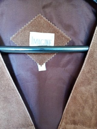 Chaleco de cuero marrón para hombre