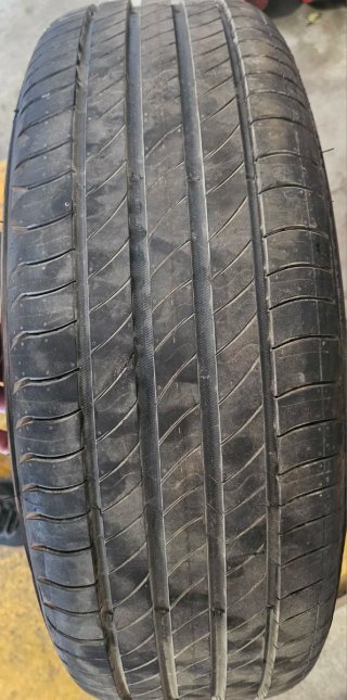 Llanta R17 Michelin 215/65R17 Hyundai
