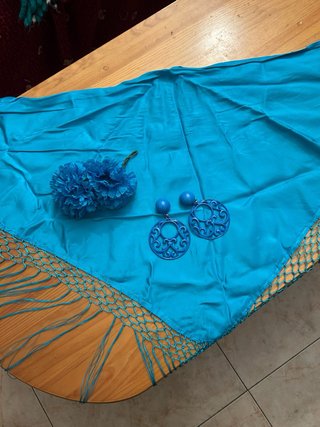 Falda flamenca negra con volantes