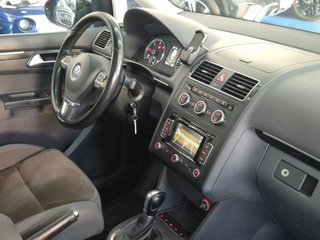 Volkswagen Touran Advance 2.0 TDI 140CV DSG
