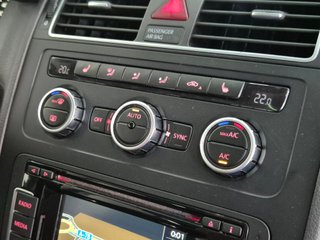 Volkswagen Touran Advance 2.0 TDI 140CV DSG