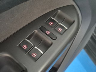 Volkswagen Touran Advance 2.0 TDI 140CV DSG