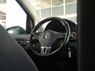 Volkswagen Touran Advance 2.0 TDI 140CV DSG