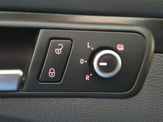 Volkswagen Touran Advance 2.0 TDI 140CV DSG