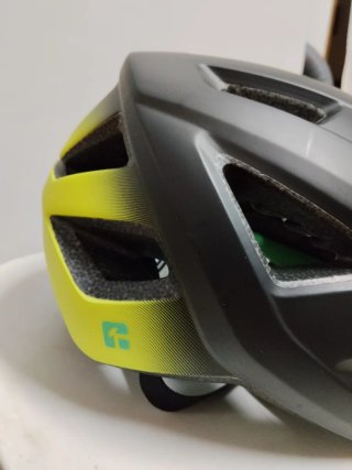 Casco Lazer Tonic Kineticore Talla M