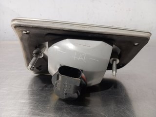 FARO ANTINIEBLA TRASERO DERECHO CADILLAC STS G/LY