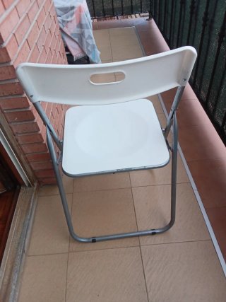 2 Sillas Plegables Metal y Plástico