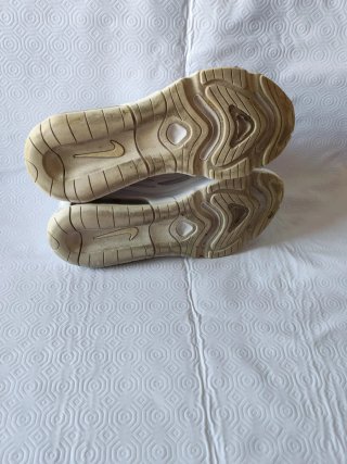 Nike Air Max Exosense Blancas
