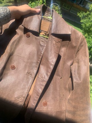 Chaqueta larga de cuero marrón