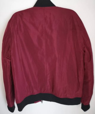 Cazadora roja