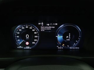 Volvo XC90 2.0 T8 AWD Recharge R-Design Auto